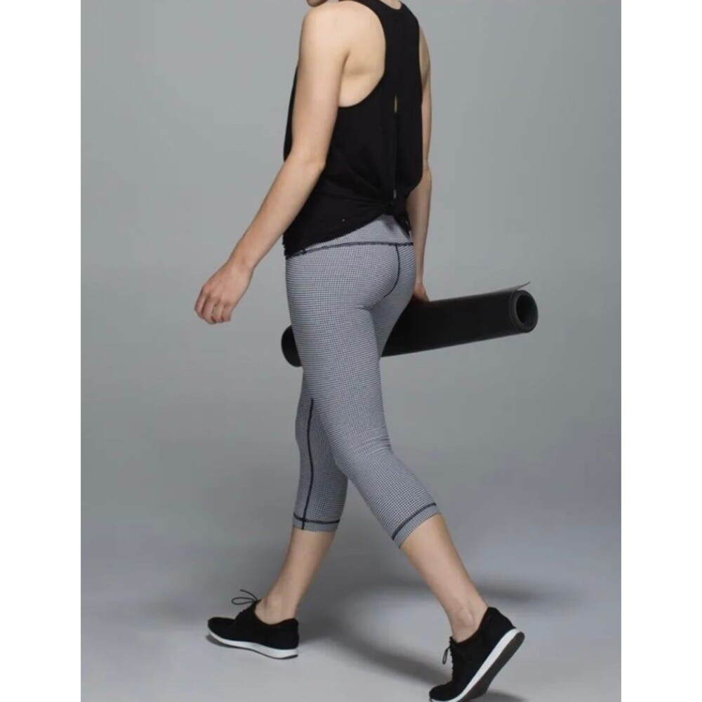 Lululemon Wunder Under Cropped Leggings Black White Inkwell Gingham Size 8